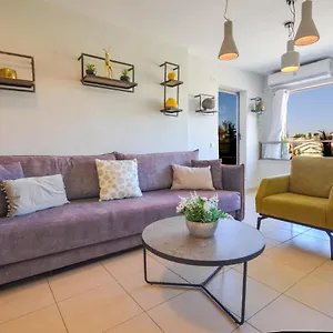 https://stylish-2bdr-apartmentbalcony.eilathotels.net